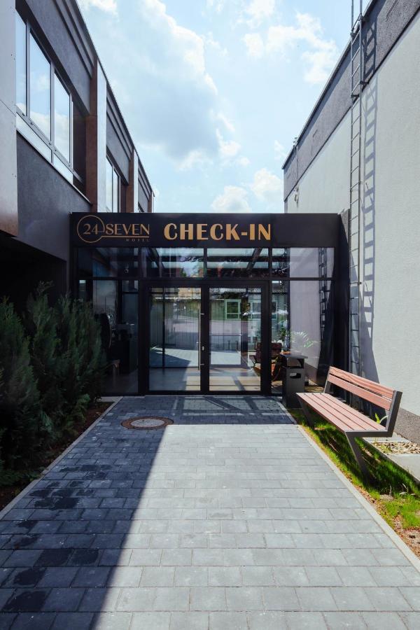 24Seven Hotel Schwabach Exterior photo